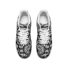 Load image into Gallery viewer, Unisex Low Top Leather Sneakers