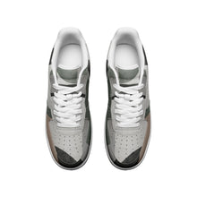 Load image into Gallery viewer, Unisex Low Top Leather Sneakers