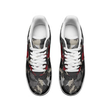 Load image into Gallery viewer, Unisex Low Top Leather Sneakers