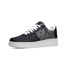 Load image into Gallery viewer, Unisex Low Top Leather Sneakers