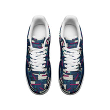 Load image into Gallery viewer, Unisex Low Top Leather Sneakers