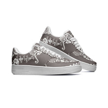 Load image into Gallery viewer, Unisex Low Top Leather Sneakers