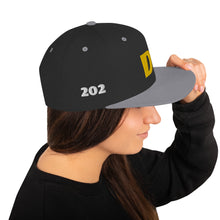 Load image into Gallery viewer, Snapback Hat