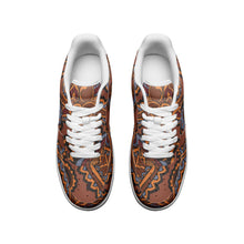 Load image into Gallery viewer, Unisex Low Top Leather Sneakers