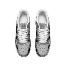 Load image into Gallery viewer, Unisex Low Top Leather Sneakers