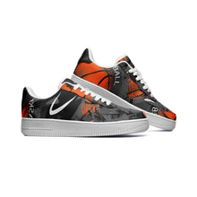 Load image into Gallery viewer, Unisex Low Top Leather Sneakers

